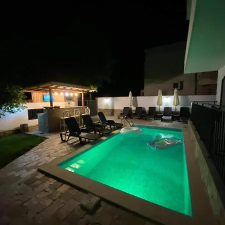 招待所 Aqua Family 4*